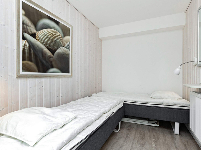 Bedroom 2, Holiday Home in Wendtorf, Plön