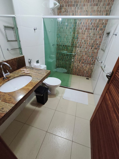 Bathroom, Pousada Praia Grande, Fundão