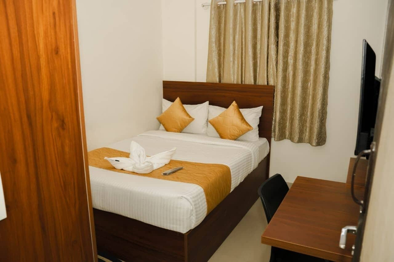 Room 3, PPH Living Sri Sai Suites, Bangalore