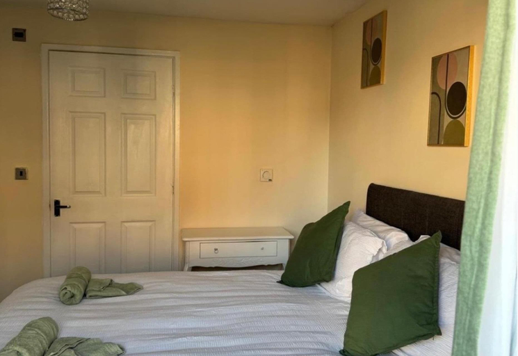 Room 2, Apartment Sleeps 4 - Free Parking & Wifi, North Yorkshire