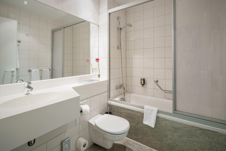 Bathroom 4, Best Western Plus Hotel Excelsior, Erfurt