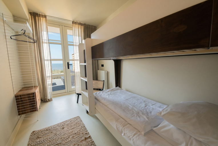 Bedroom 3, Poort Beach Boutique Apartments, Bloemendaal
