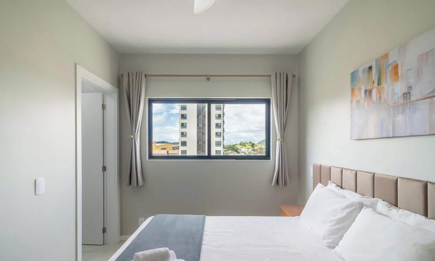 Room 5, Apt in Cond. w Pool, 650m fr/ Beto Carrero Lav0308, Penha