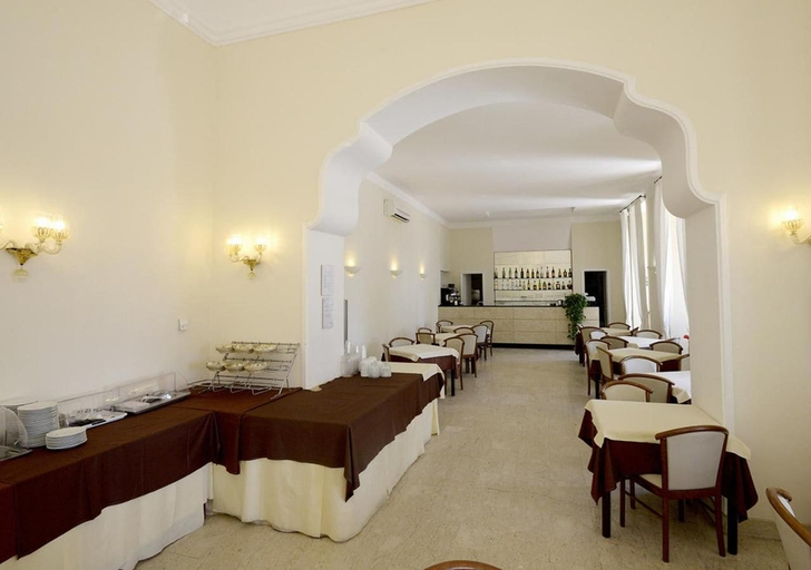 Food & Drinks 5, Grand Hotel Mediterranée, Genova