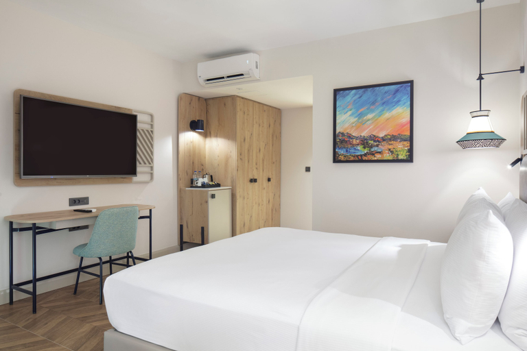 Bedroom 4, DoubleTree by Hilton Bodrum Işıl Club Ultra All Inclusive Resort, Bodrum