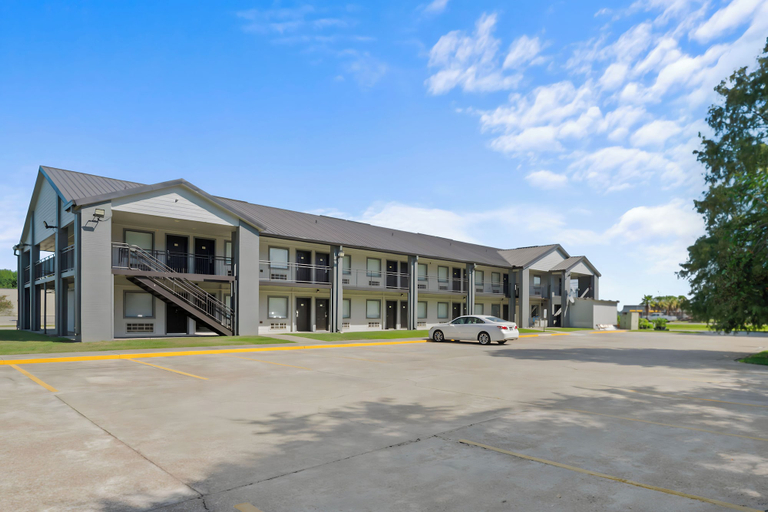 Exterior & Views 2, Cypress Inn, Pointe Coupee