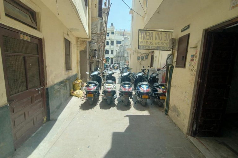 Others 4, Bagol Niwas, Udaipur