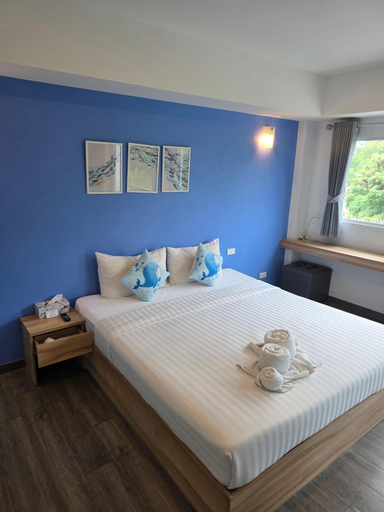 Bedroom 2, Bleu Marine Sattahip Hotel, Sattahip