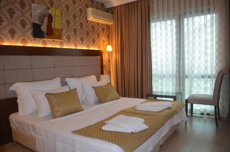 Bedroom 4, Kalif Hotel, Ayvalık