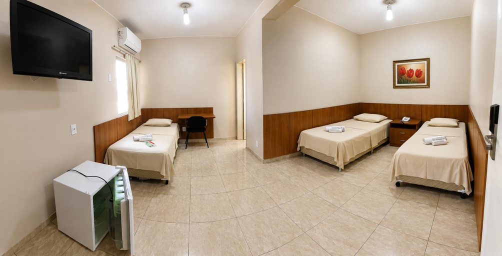 Bedroom, Hotel Regina Muriae, Muriaé