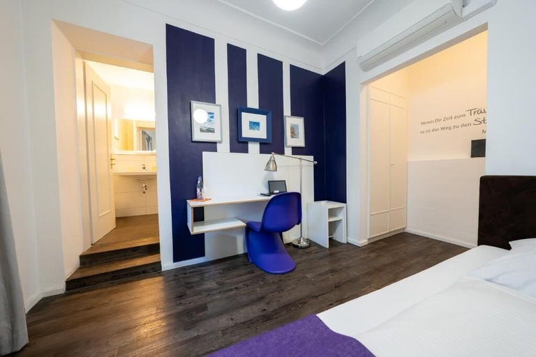Bedroom 2, Hotel Bergbauer, Neuburg-Schrobenhausen