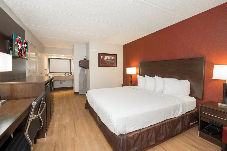 Bedroom 2, Red Roof Inn Mobile North - Saraland, Mobile