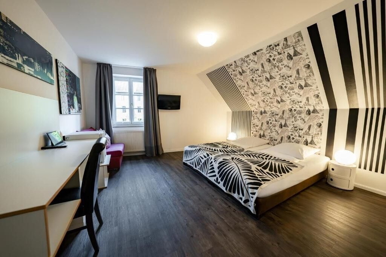 Bedroom 4, Hotel Bergbauer, Neuburg-Schrobenhausen
