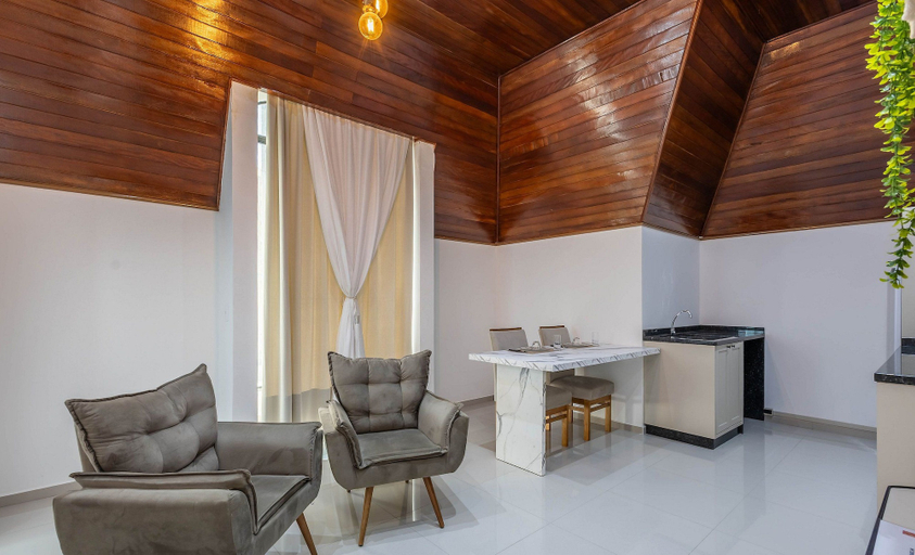 Others 2, Cozy Studio in Itapema, SC Rgob701, Itapema