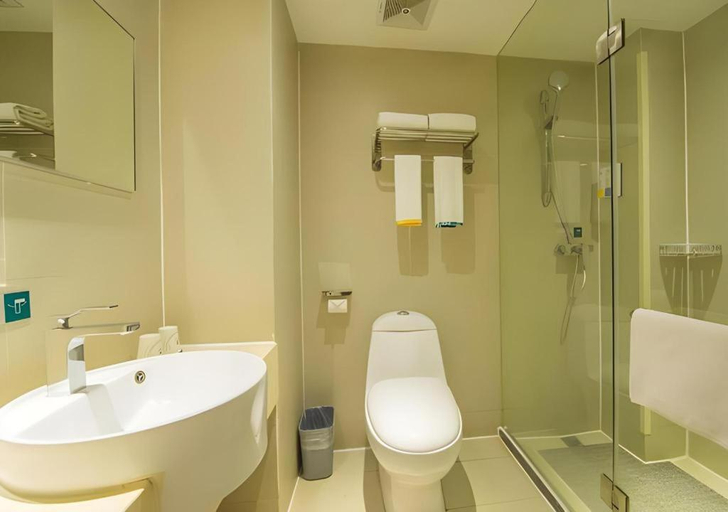 Bathroom 3, City Comfort Inn Wuhan Guanggu Textile University, Wuhan
