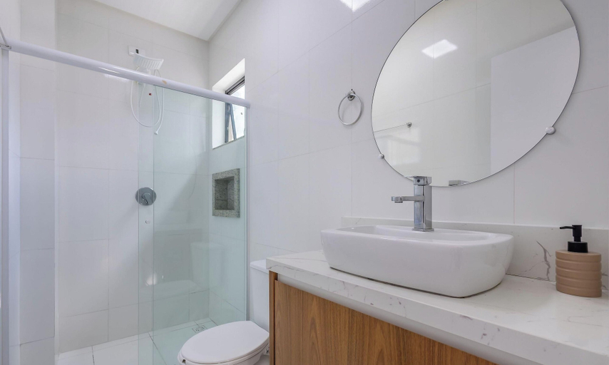 Bathroom, Apt. w/ 2 Suites, BBC and 650m fr/ the sea Rgo0301, Itapema