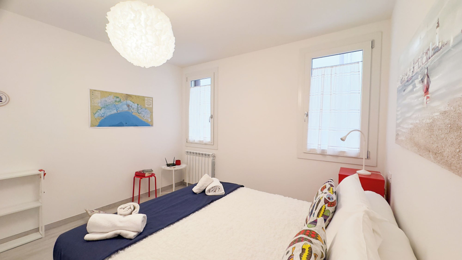 Room 5, Maison De La Brodeuse by Ca-sa Check, Venezia