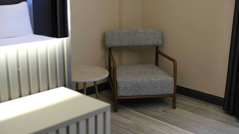 Bedroom 5, Talles City Hotel, Konak
