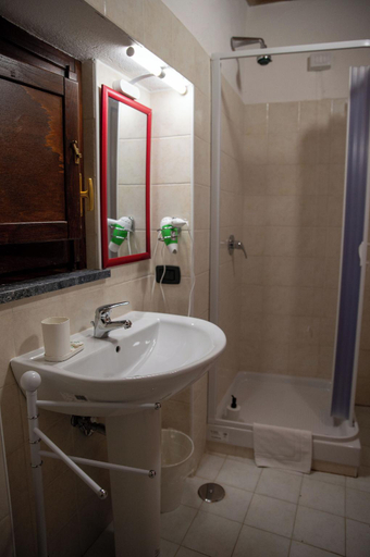 Bathroom 3, Dimora del Borgo Affittacamere, Cosenza