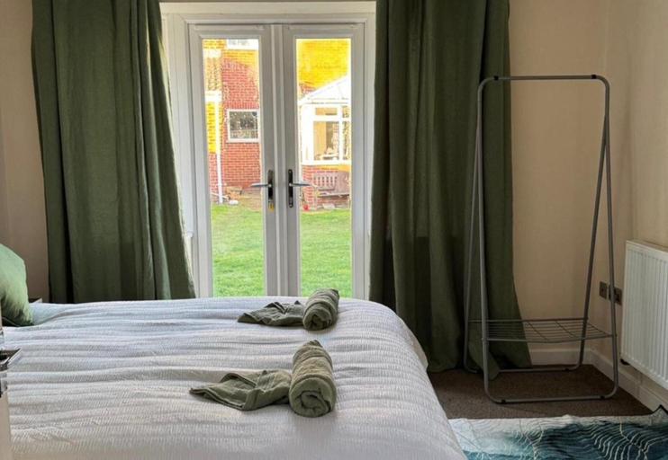 Room 3, Apartment Sleeps 4 - Free Parking & Wifi, North Yorkshire