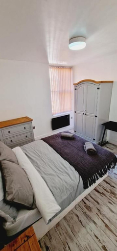 Room 1, City centre lovely 2 Bedroom Apartment., Leicester