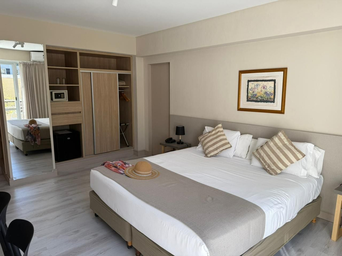 Bedroom 4, Dakar Hotel, Capital