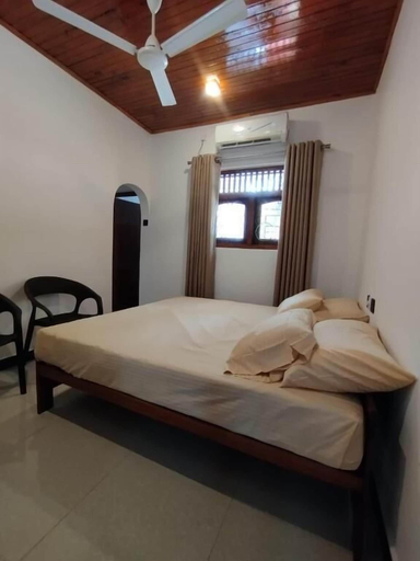 Room 3, Little Garden Villa, Hikkaduwa
