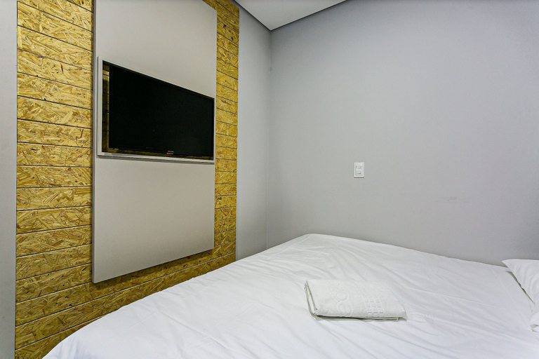 Room 2, Decorated Studio Facing the Lagoon Sdr009, Florianopolis