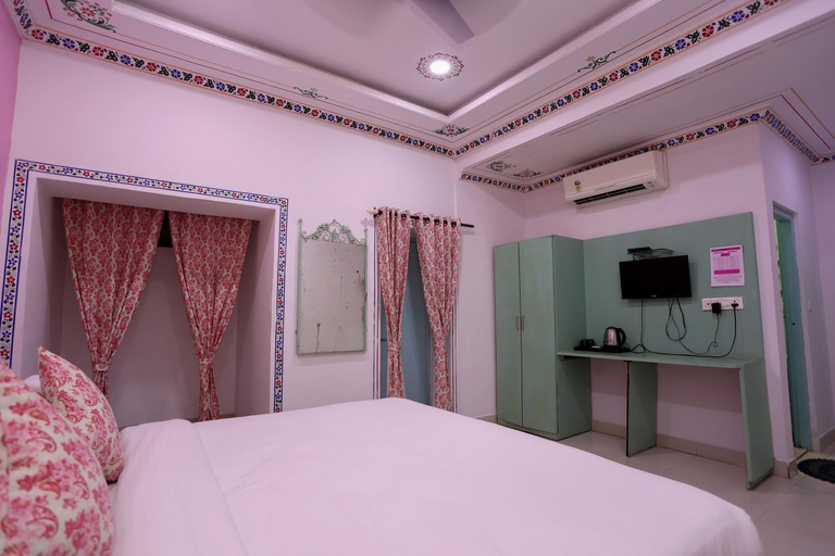 Bedroom 2, WSI Gangaur Palace - A Heritage Lake View Hotel, Udaipur , Udaipur