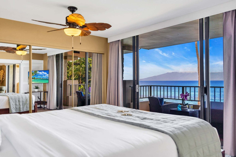 Interior 4, Updated 2BD Direct Oceanfront Retreat Steps From Pool & Hot Tub-paki Maui 222, Maui
