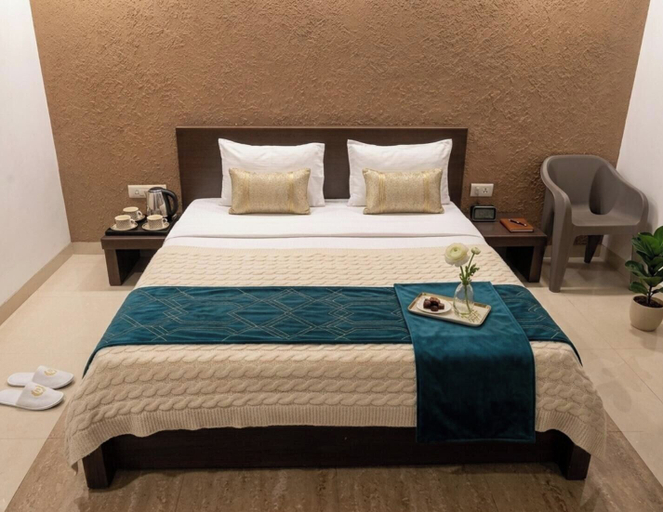 Room 4, Mridang Resort, Indore