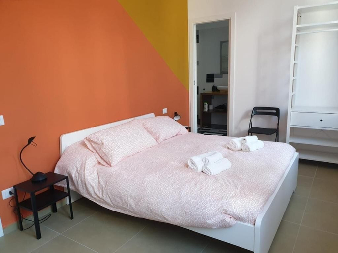 Bedroom 5, MaGà Station, Napoli