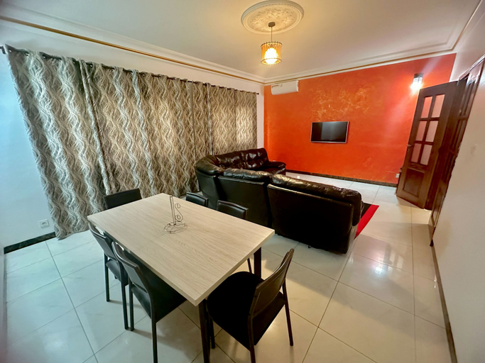 Room 2, Residence Les Maristes, Dakar