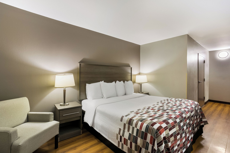 Bedroom 3, Red Roof Inn Denver - Lancaster County, Lancaster