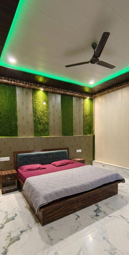 Room 4, Banke Bihari Residency, Mathura
