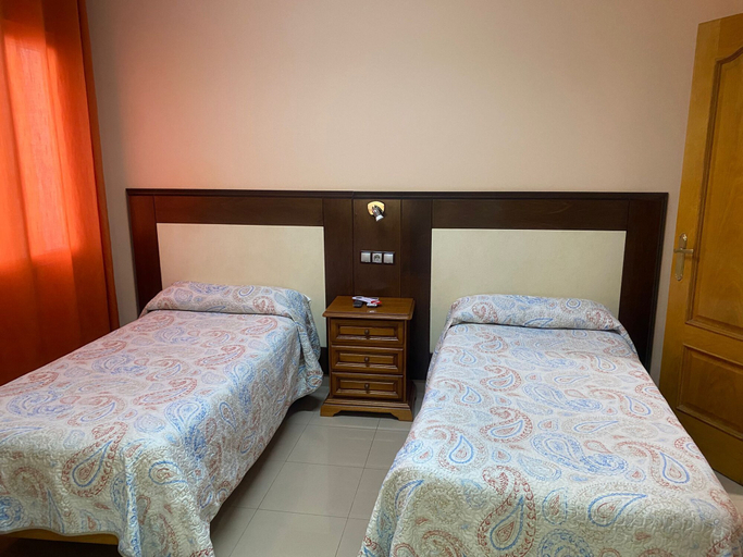 Bedroom 4, Hostal Retiro, Madrid