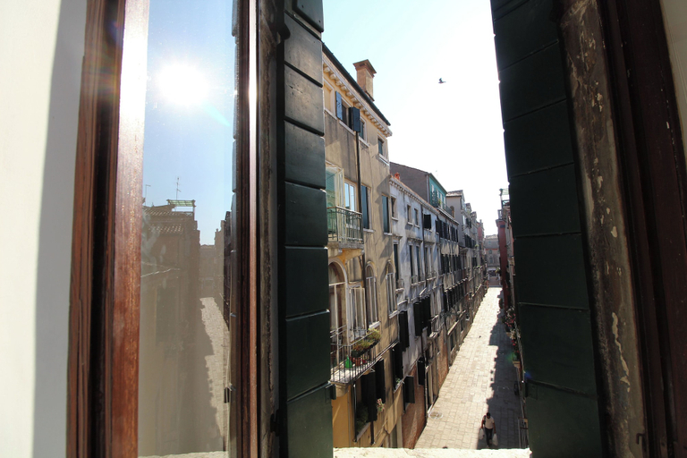 Others 5, Apartment in the Heart of Venice by Ca-sa Check, Venezia