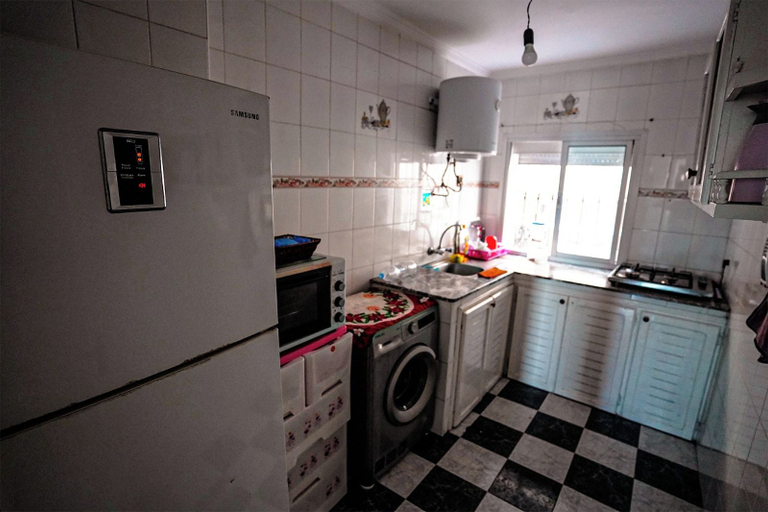 Laundry 2, Charming 2-bedroom Apartment With Direct sea View in Martil, Tétouan