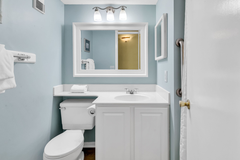 Bathroom 4, A Place at the Beach - Windy Hill, Horry