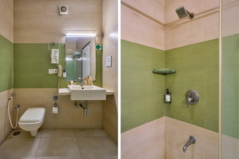 Bathroom 4, Treebo Premium Metropolis, Hyderabad