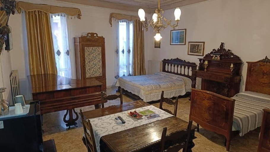 Bedroom 4, My rialto palace, Venezia