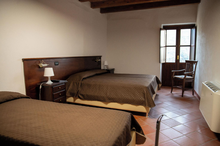 Bedroom 4, Dimora del Borgo Affittacamere, Cosenza