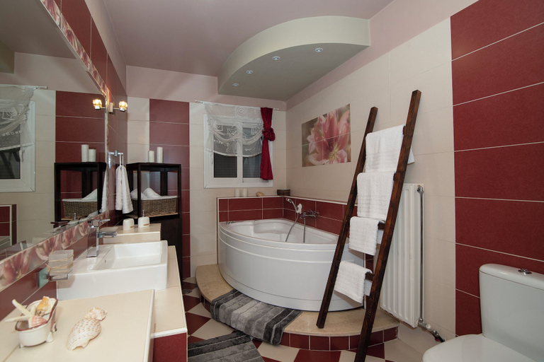 Bathroom 3, The House Olympia, West Greece
