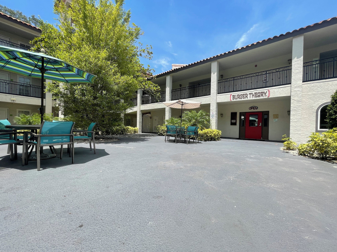 Exterior & Views 2, Red Roof PLUS+ & Suites Tampa - Busch Gardens, Hillsborough