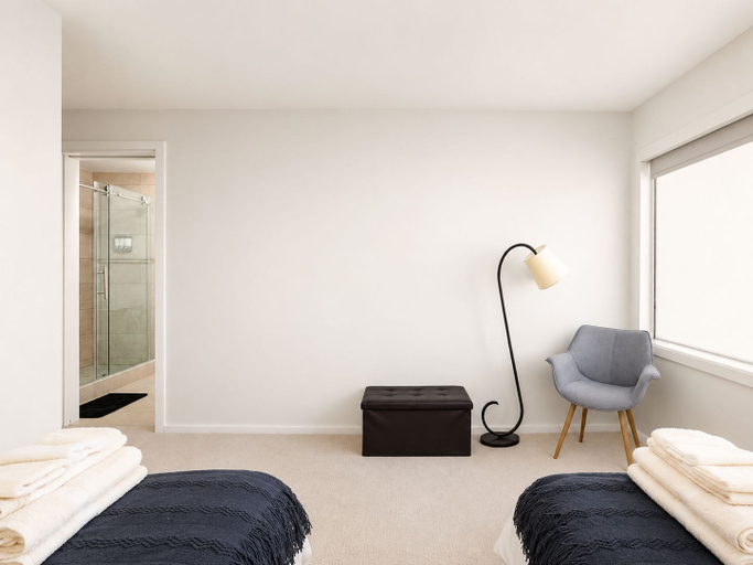 Others 2, Modern Penthouse on Mass By CozySuites, Indianapolis