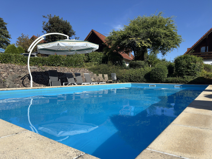 Others 4, Ferienwohnung mit Loggia im Teutoburger Wald, Höxter