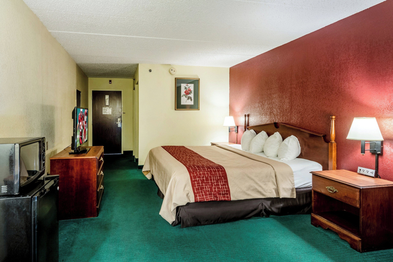 Bedroom 3, Red Roof Inn Morehead, Rowan