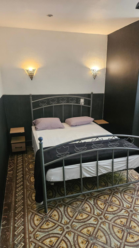 Bedroom 3, Hotel le Saint Eloi, Hérault