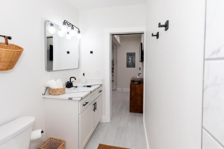 Bathroom 2, The Inn at 201 Fulton St., Erie