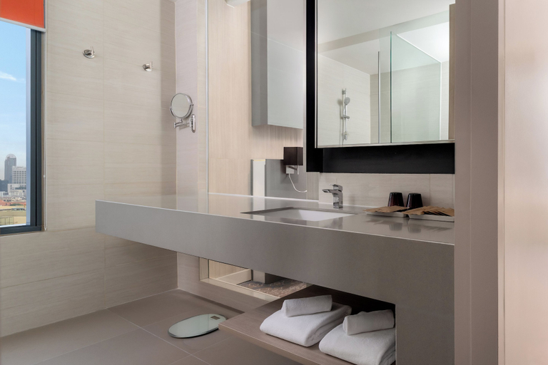 Bathroom 5, Mercure Bangkok Siam, Pathum Wan